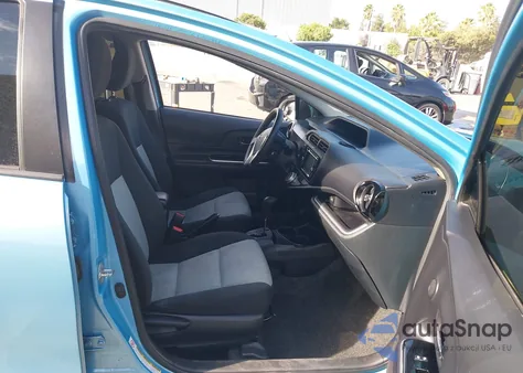 2015 Toyota Prius C Two from USA, damaged, VIN JTDKDTB32F1109648